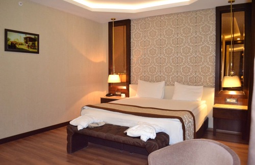 Yoncalı Koyu Hotel | Gulumser Hatun Termal Otel & Spa