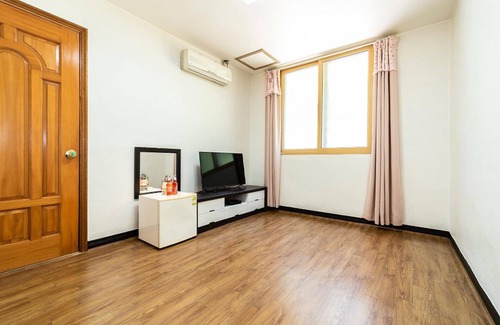 Pungyang-myeon House | Gurye Huni Hostel and Guest House