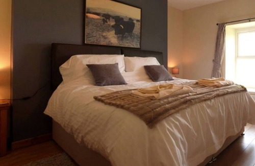 Glandyfi House | Gwarcwm Uchaf in the beautiful Talybont