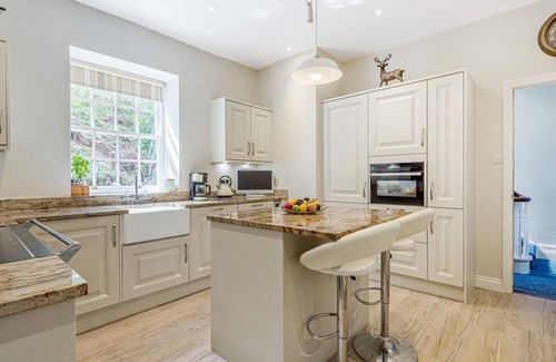 Gweek Cottage | GWEEK HOUSE, pet friendly, country holiday cottage in Gweek