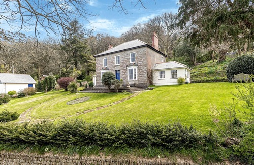 Gweek Cottage | GWEEK HOUSE, pet friendly, country holiday cottage in Gweek