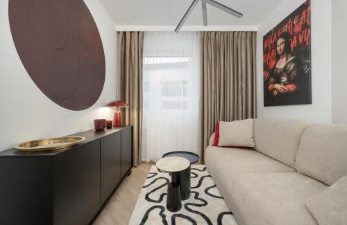 Krzyki Apartment | Gwiaździsta Elegant Apartment for 6 Guests with Balcony & Parking by Noclegi Renters