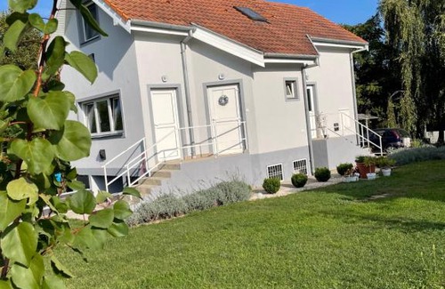 Balatonszabadi Apartment | Gyöngyszem Apartman