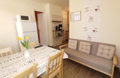 Hajduszoboszlo Apartment | Gyöngyvirág Apartmanház