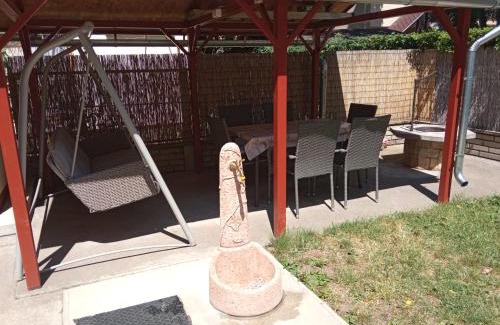 Hajduszoboszlo Apartment | Gyöngyvirág Apartmanház