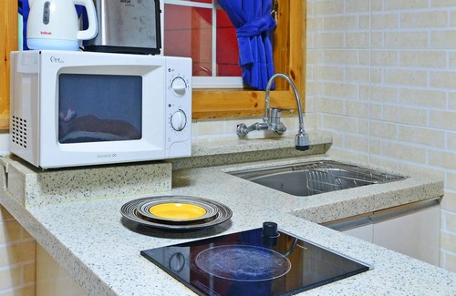 Gyeongju House | Gyeongju Euro Vill Spa Pension