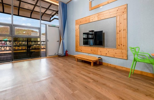 Gyeongju House | Gyeongju Gampo Four Seasons Pension