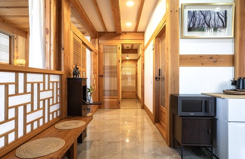 Gyeongju House | Gyeongju Hanokstay Darak