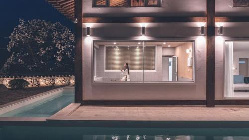Gyeongju House | Gyeongju Raum The Hanok Pool Villa