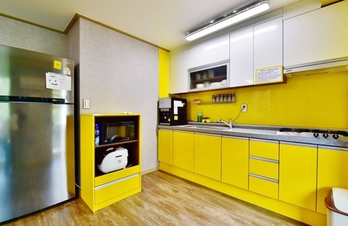 Chajakpawi House | Gyeryongsan Donghaksa Toranga Pension