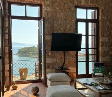 Gythio Apartment | Gytheio Retreat, Panoramic Sea View apartment