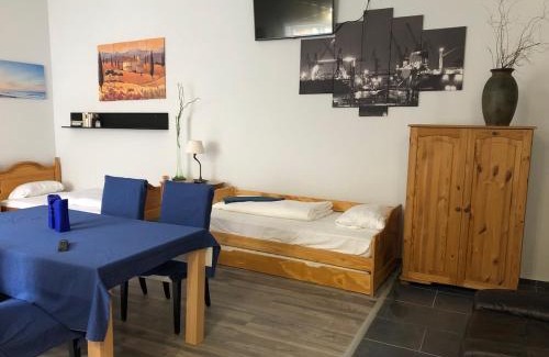 Sarospatak House | Három Tarka Macska Apartmanok