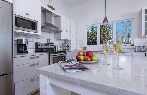 Saint Irenee House | Hôtel à la maison - Le Phare d'Irène spa et fleuve