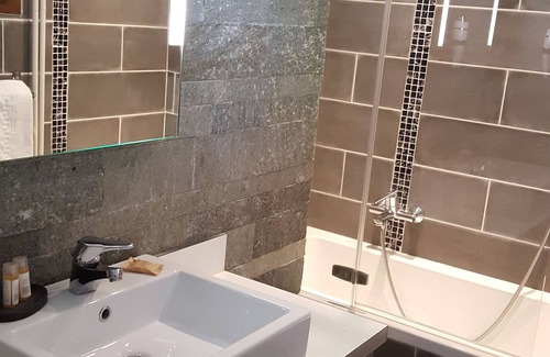 Brides-les-Bains Hotel | Hôtel Altis Val Vert