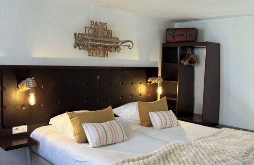 Cherbourg-en-Cotentin Hotel | Hôtel Ambassadeur