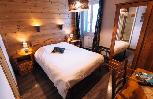 Abries Hotel | Hôtel Châlet de Lanza