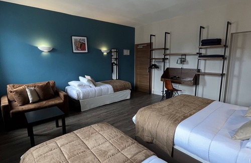 Chateaudun-Bannier Hotel | Hôtel Des Cèdres