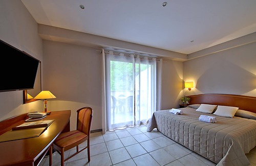 Guagno les Bains Hotel | Hôtel Des Deux Sorru