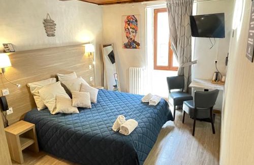 Barcelonnette Hotel | Hôtel Du Cheval Blanc Barcelonnette