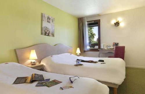 Saint-Gervais-la-Foret Hotel | Hôtel Ikar - Fast Hotel Blois