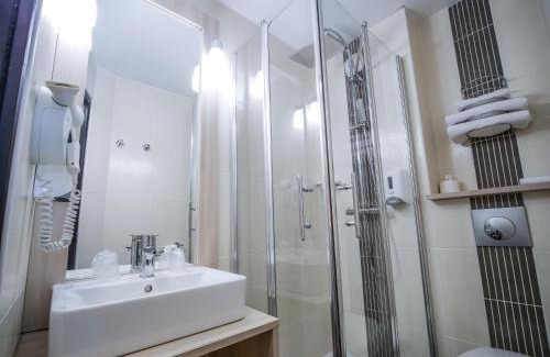 Theix-Noyalo Hotel | Hôtel Inn Design Resto Novo Vannes
