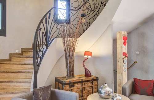 Les Sagnieres Hotel | Hôtel Les Bartavelles