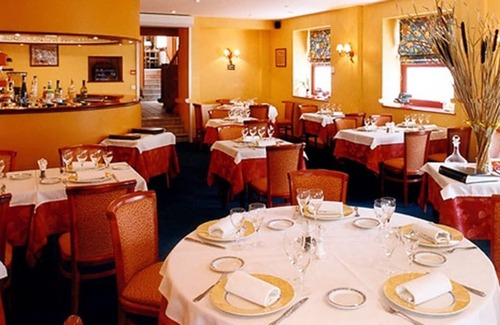 Cosne-Cours-sur-Loire Hotel | Hôtel les Forges