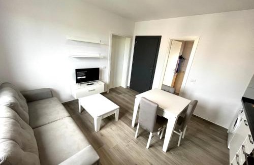 Divjake House | H&A Guest House
