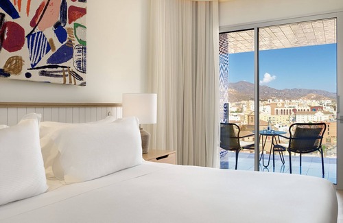 Centro Hotel | H10 Croma Malaga