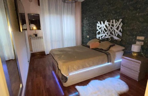 Lovaina Other | Habitación Con Baño