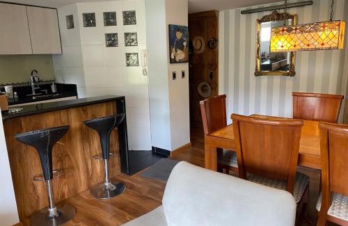 Santa Ana House | Habitación con baño privado, Norte de Bogotá