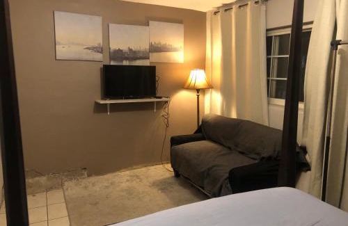 La Joya House | Habitación mediana en casa grande