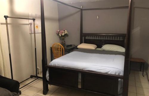 La Joya House | Habitación mediana en casa grande