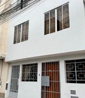 San Martin de Porres House | Habitación privada a 20 min del aeropuerto de Lima