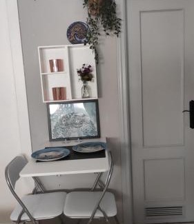 Coria del Rio House | Habitación suite con baño privado a pies del río Guadalquivir