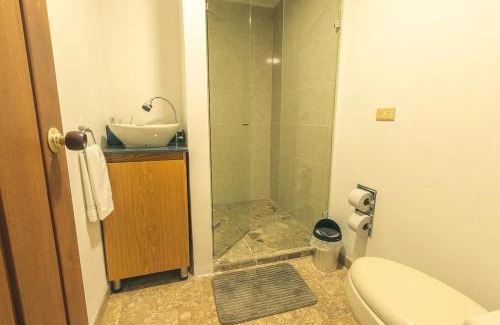 Astorga Apartment | Habitacion con baño compartido en el Poblado -A6
