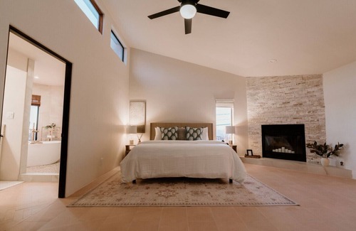 Glenwood Hills House | Hacienda Bella: Stunning Views & Winter Hot Tub