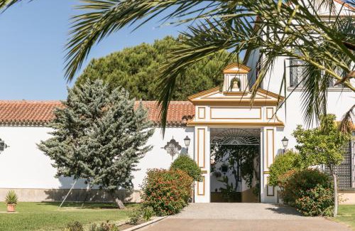 La Puebla del Rio Bed & Breakfast | Hacienda las tres niñas