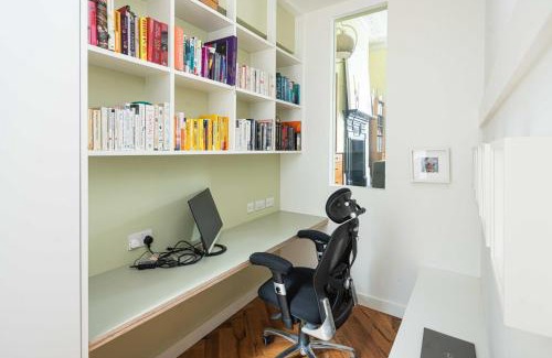 Hackney Downs Apartment | Hackney Haven: 5BD Stylish Family Gem