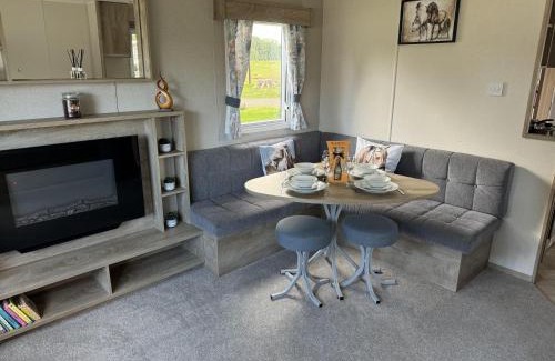 Berwick-upon-Tweed Apartment | Haggerston Castle - Caravan - Sleeps 6 - Parking
