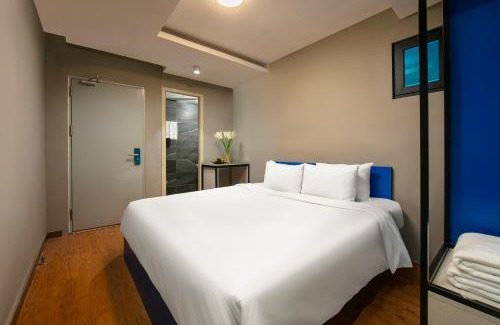 Dich Vong Hau Hotel | Hai Mươi Hotel & Apartment