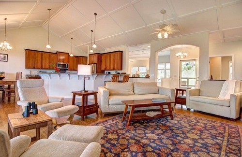 Honokaa House | Hale Luana: Private Home on 2.5 Acres w/Ocean Views, Hot Tub, & 600 sq ft Lanai
