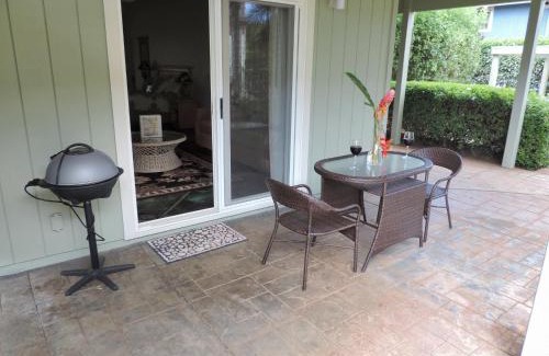 Poipu House | Hale Pua Villa - Hibiscus Suite