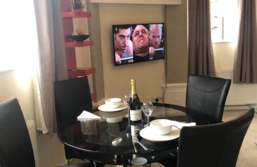 Exeter Apartment | HALF PRICE OFFER - Exeter City Apartment