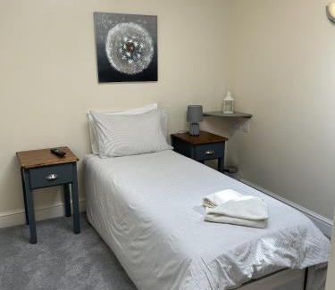 Chilthorne Domer Hotel | Halfway House Inn Country Lodge