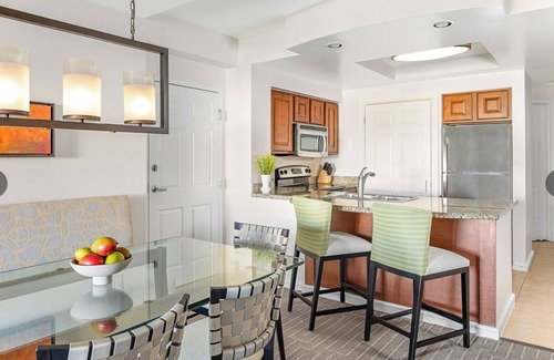 Williamsburg Apartment | Halloween Get Away! 2-bedroom villa at Grande Vista resort close to theme parks!