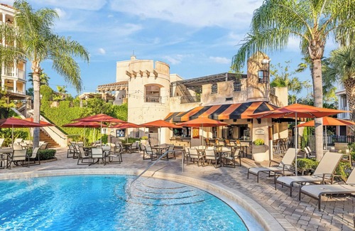Williamsburg Apartment | Halloween Get Away! 2-bedroom villa at Grande Vista resort close to theme parks!