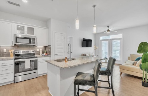 Hampstead Apartment | Halo Oasis - Perfect for your Surf City Getaway! condo