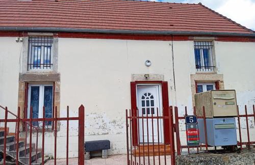 Saint-Leger-des-Vignes House | Halte de Saint Léger déplacements professionnels et familles