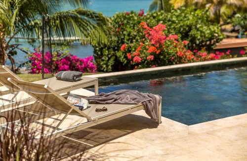 Le Francois Villa | Hameau Cerisier piscine et vue mer